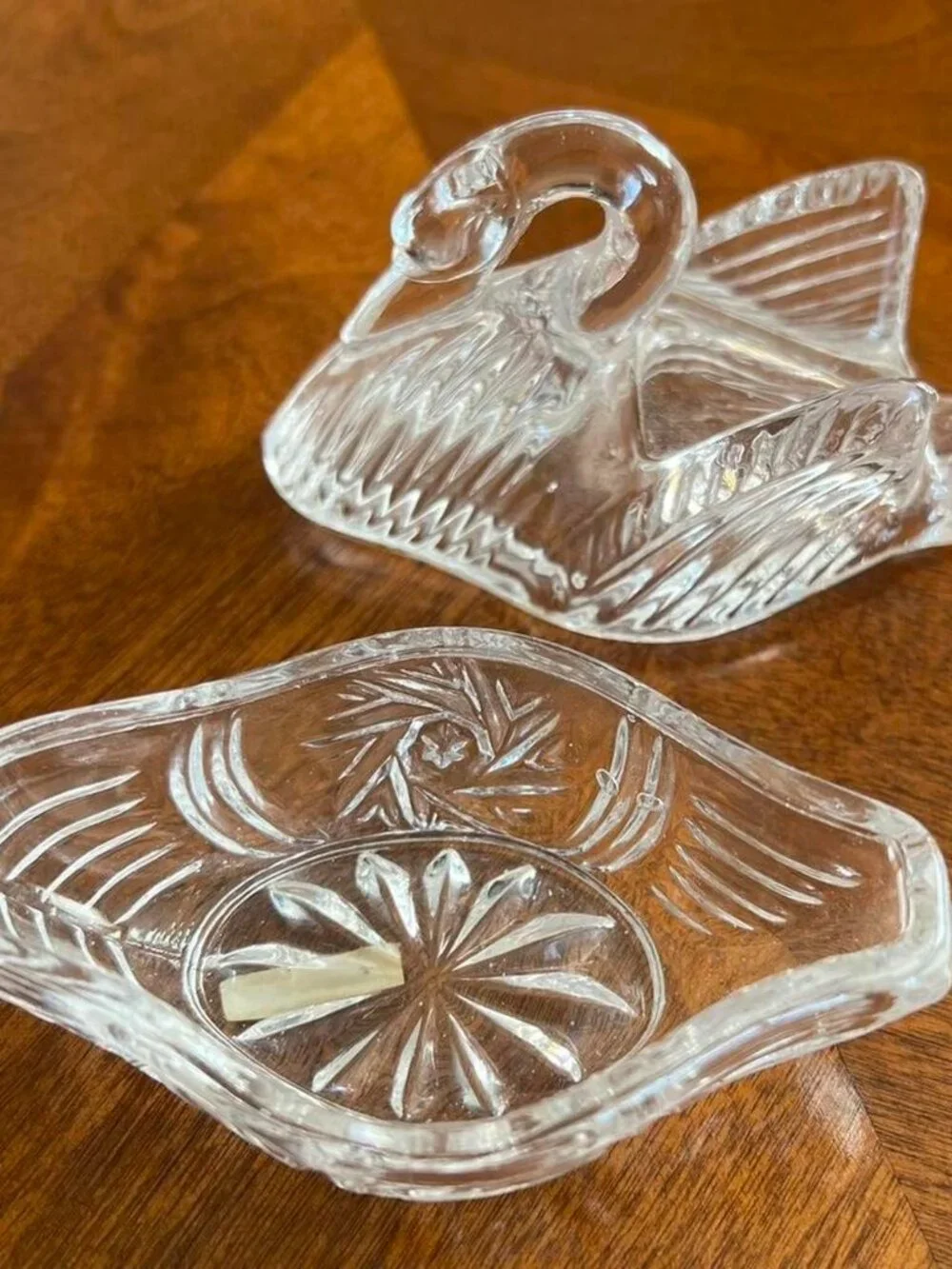 Clear Cut Glass Swan Trinket Box - Picture 3 of 3